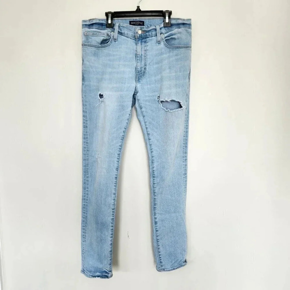 J. Crew Mercantile Flex Slim Fit Jean In Destroyed Light Wash 31x32 Item L0172 - Picture 1 of 10